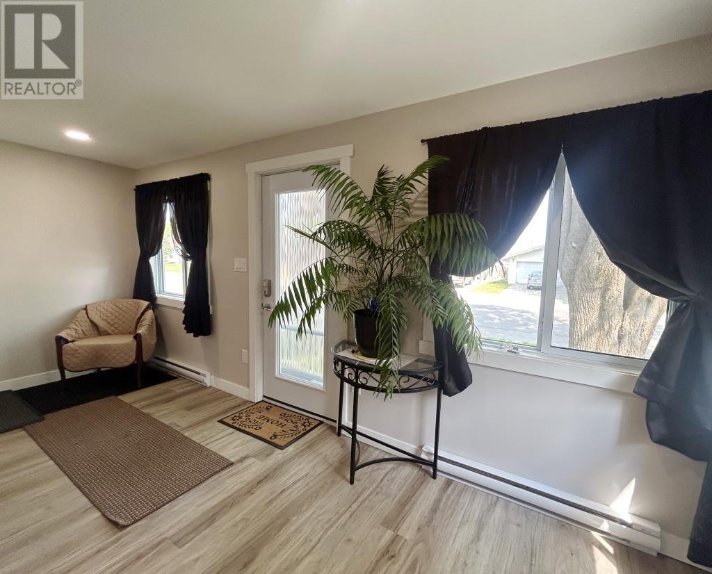 817 Phair Avenue, Fort Frances, Ontario  P9A 2M5 - Photo 13 - TB251368
