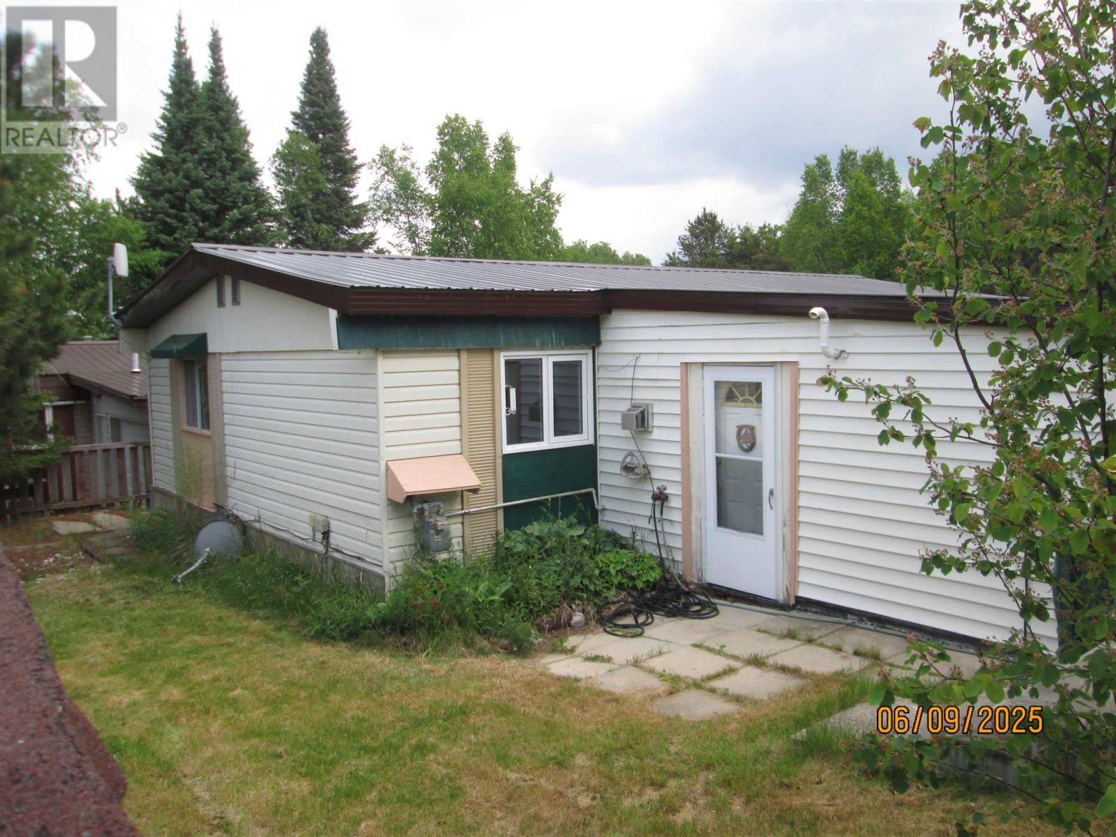 408 And 410 Colley Street, Ignace, Ontario  P0T 1T0 - Photo 5 - TB251597