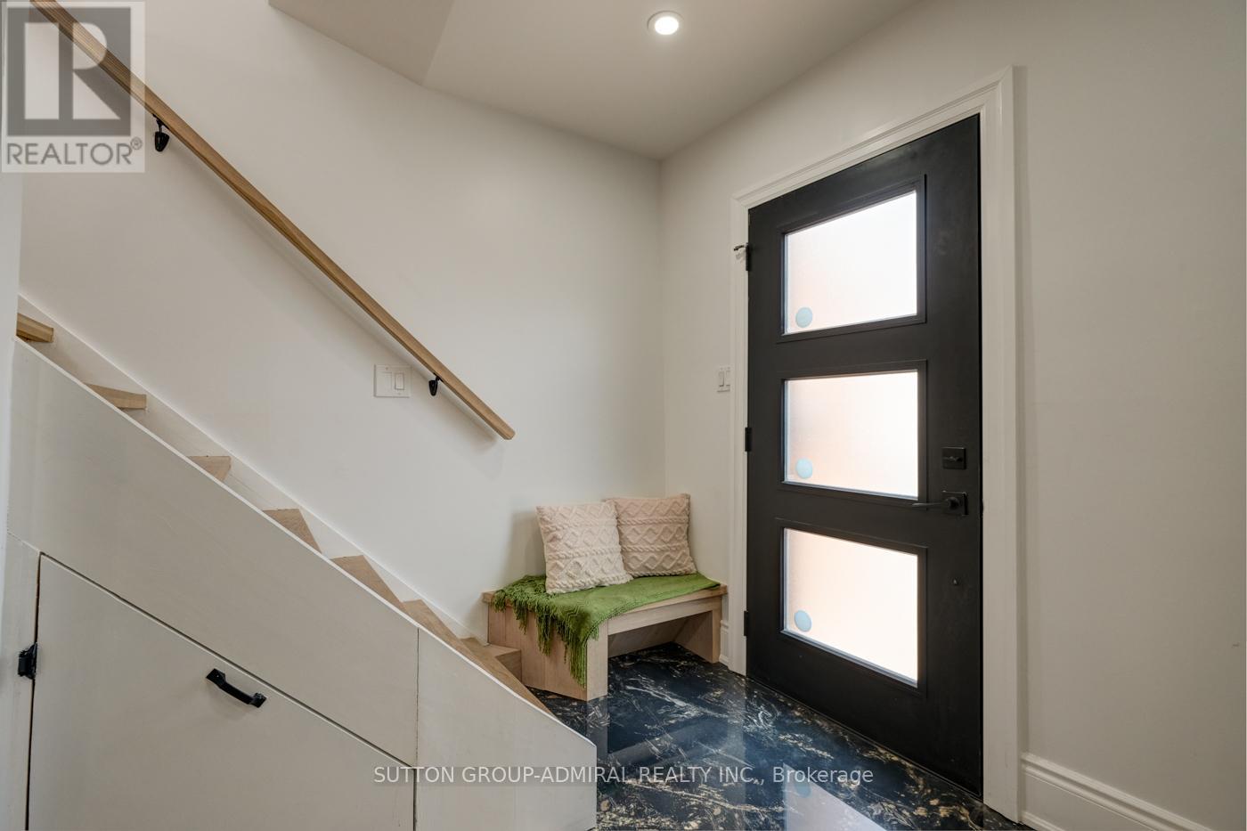 Main & 2nd Floor - 70 Carlaw Avenue, Toronto, Ontario  M4M 2R7 - Photo 12 - E12205950
