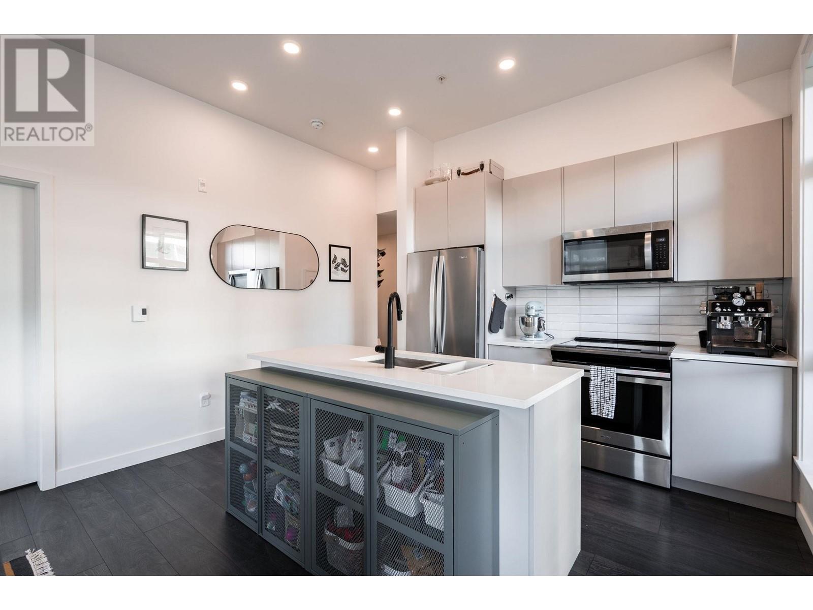 101 610 Brantford Street, New Westminster, British Columbia  V3M 1W7 - Photo 3 - R3013089