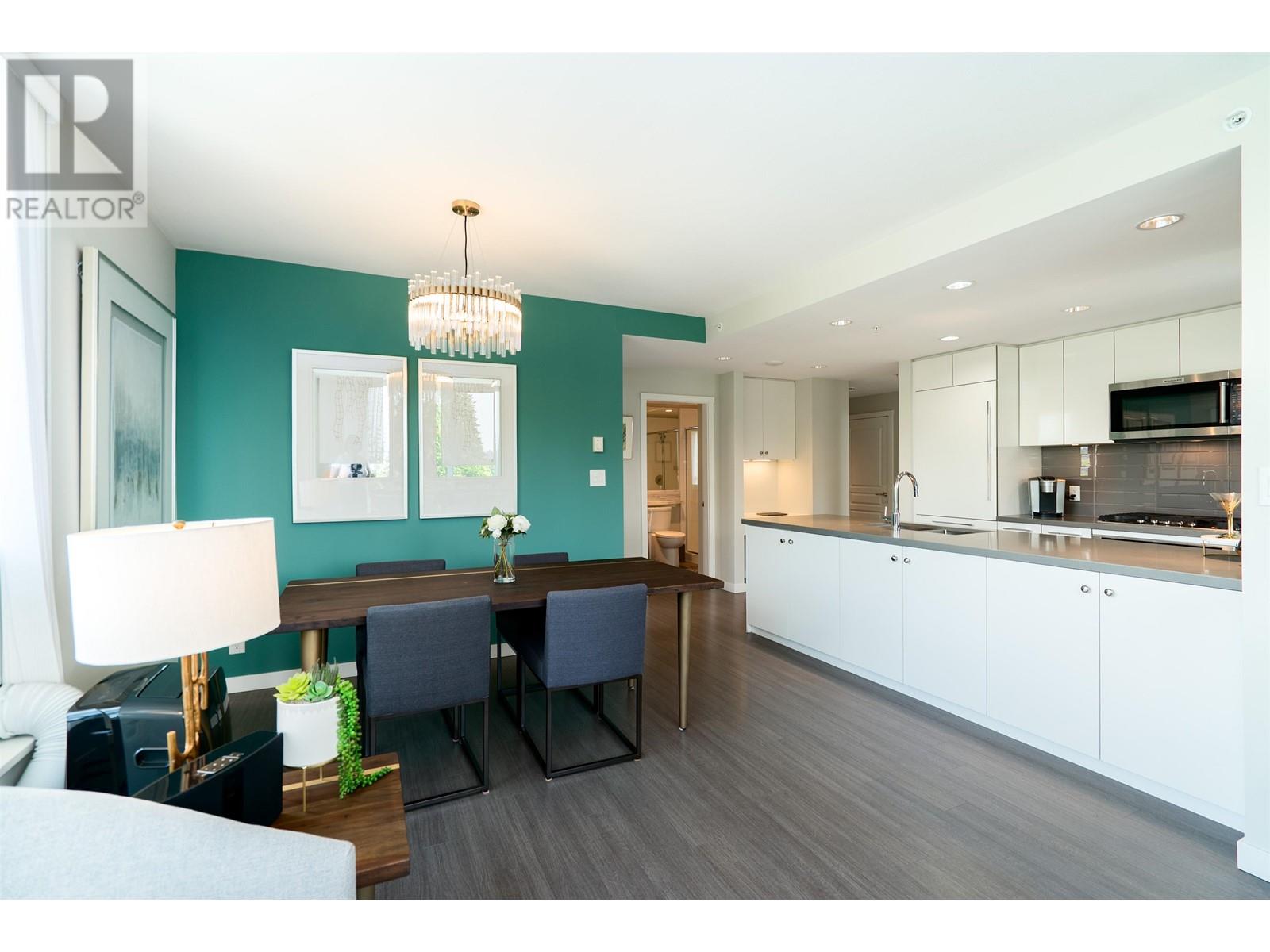 808 3093 Windsor Gate, Coquitlam, British Columbia  V3B 0N2 - Photo 5 - R3013093