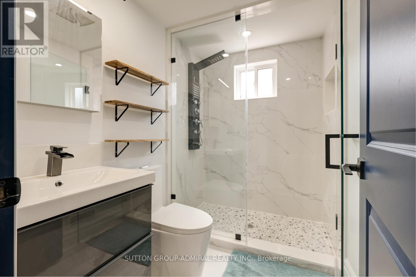 Main & 2nd Floor - 70 Carlaw Avenue, Toronto, Ontario  M4M 2R7 - Photo 17 - E12205950