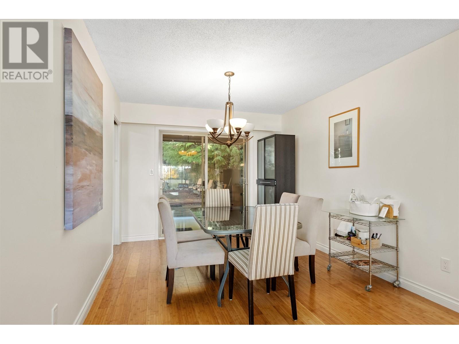 5256 Malaspina Place, North Vancouver, British Columbia  V7R 4M1 - Photo 11 - R3013080