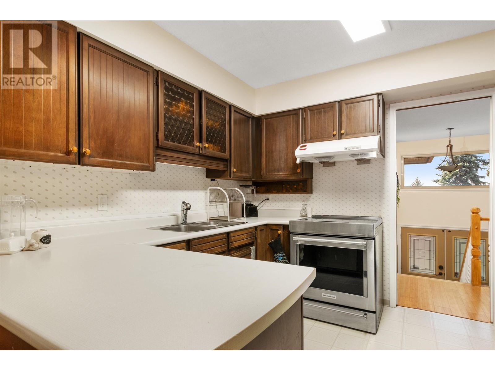 5256 Malaspina Place, North Vancouver, British Columbia  V7R 4M1 - Photo 14 - R3013080