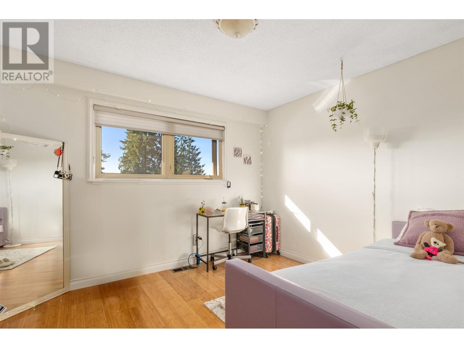 5256 Malaspina Place, North Vancouver, British Columbia  V7R 4M1 - Photo 16 - R3013080