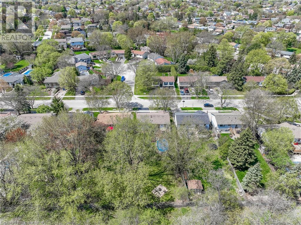 2251 Ingersoll Drive, Burlington, Ontario  L7P 3L1 - Photo 43 - 40737230