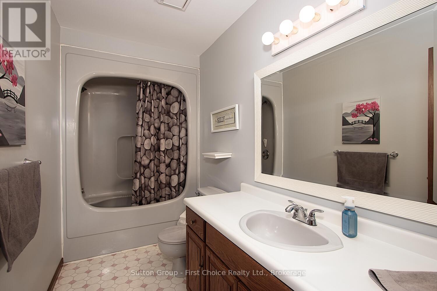 4005 Frederick Street, Perth East, Ontario  N0K 1J0 - Photo 31 - X12207871