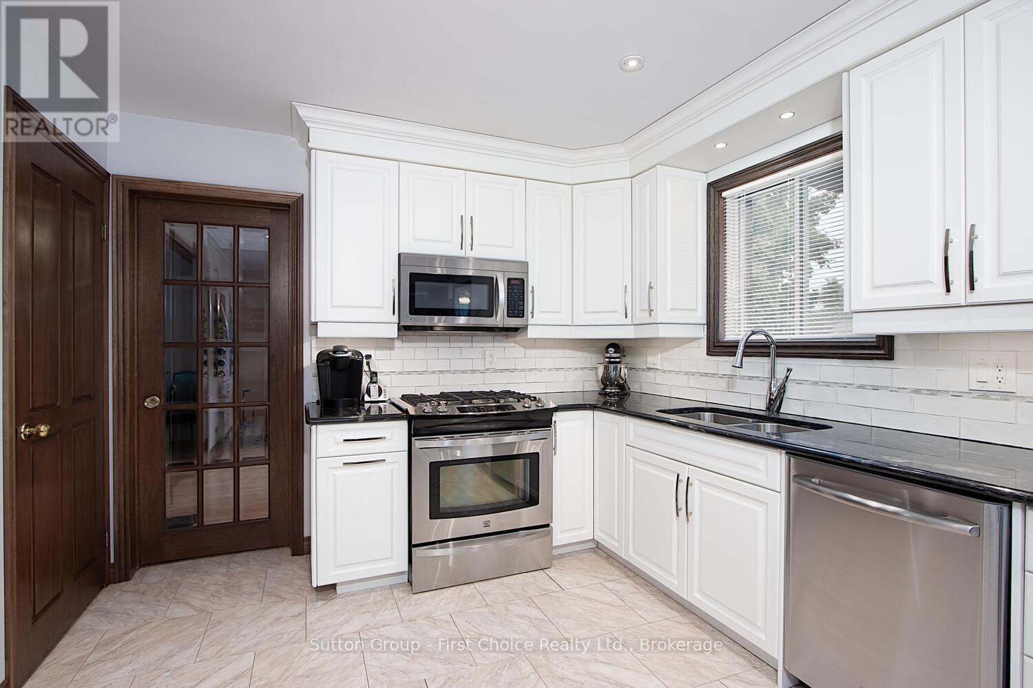 4005 Frederick Street, Perth East, Ontario  N0K 1J0 - Photo 7 - X12207871