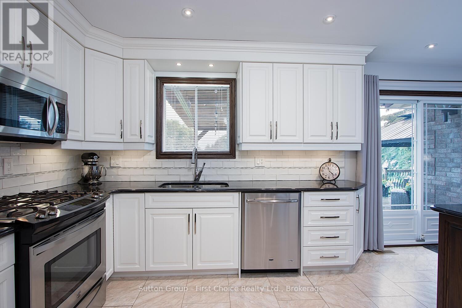 4005 Frederick Street, Perth East, Ontario  N0K 1J0 - Photo 9 - X12207871