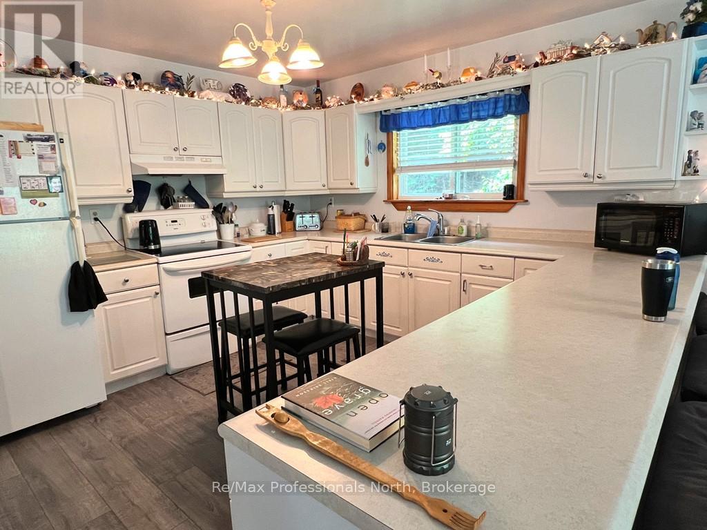 1065 Cockle Creek Estates Road, Highlands East, Ontario  K0L 3C0 - Photo 2 - X12207875