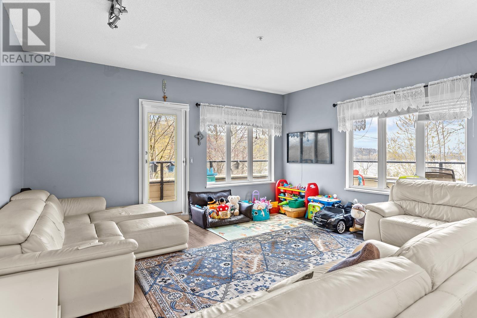 112 160 Shoreline Circle, Port Moody, British Columbia  V3H 0B2 - Photo 4 - R2996954