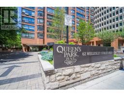 902 - 62 WELLESLEY STREET W, Toronto, Ontario