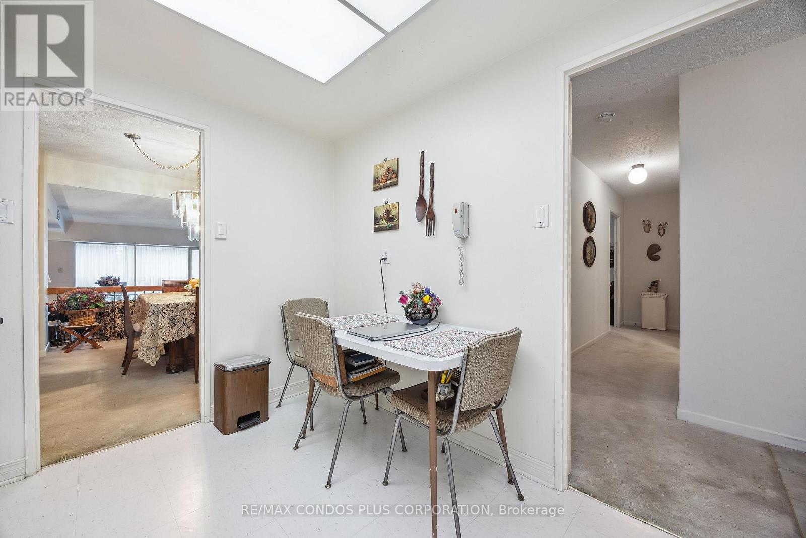 902 - 62 Wellesley Street W, Toronto, Ontario  M5S 2X3 - Photo 13 - C12207258