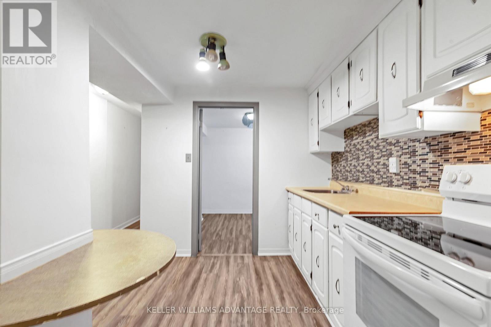 Mn&lwr - 555 Kennedy Road, Toronto, Ontario  M1K 2B1 - Photo 12 - E12206939