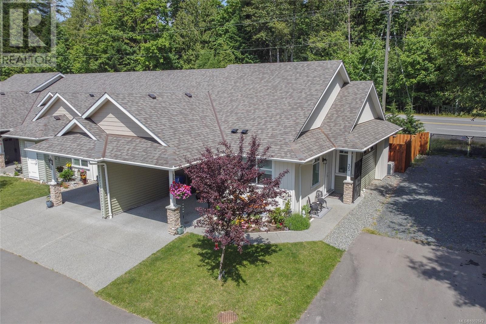 35 300 Grosskleg Way, Lake Cowichan, British Columbia
