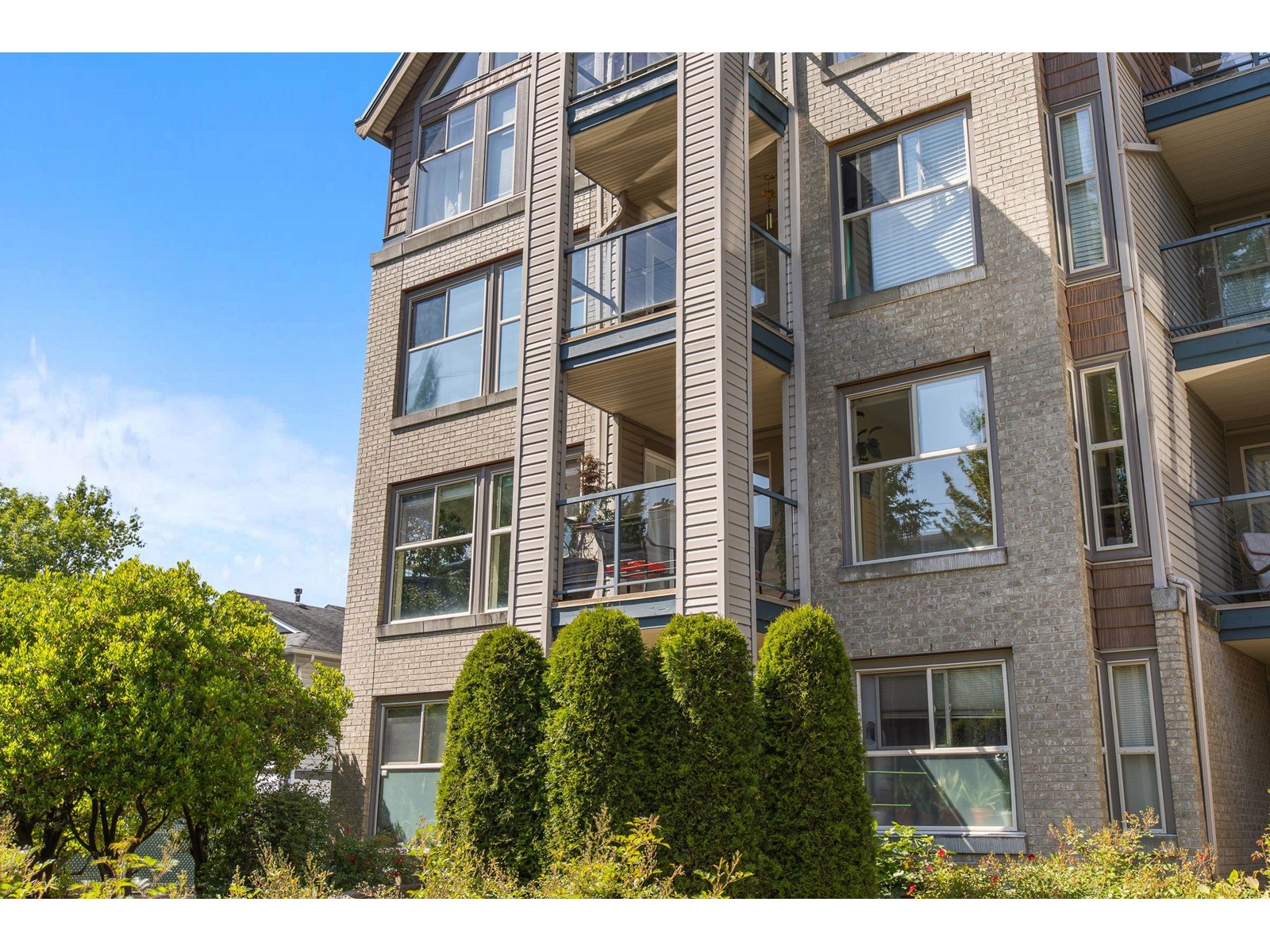 202 20237 54 Avenue, Langley, British Columbia  V3A 3W2 - Photo 2 - R3012141