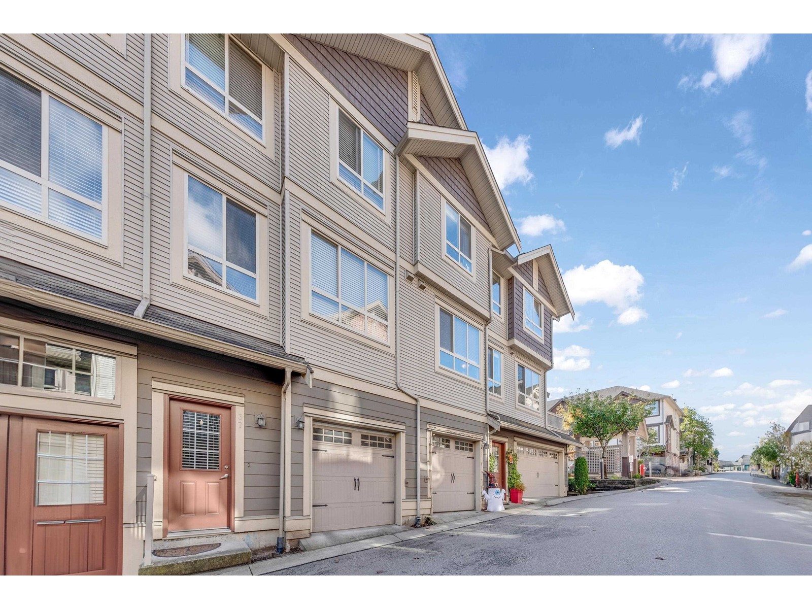 37 19560 68 Avenue, Surrey, British Columbia  V4N 5Y5 - Photo 2 - R3012788