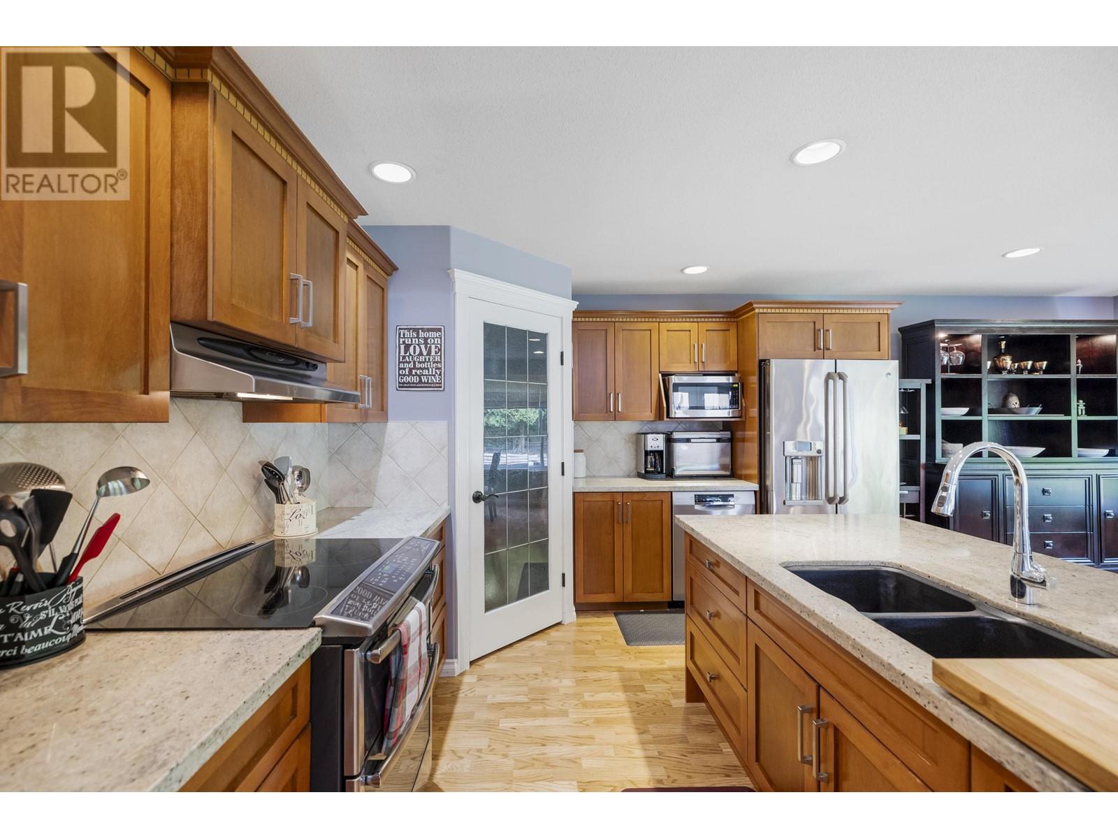 1167 Settlers Court, Port Coquitlam, British Columbia  V3C 5Y5 - Photo 11 - R3000231