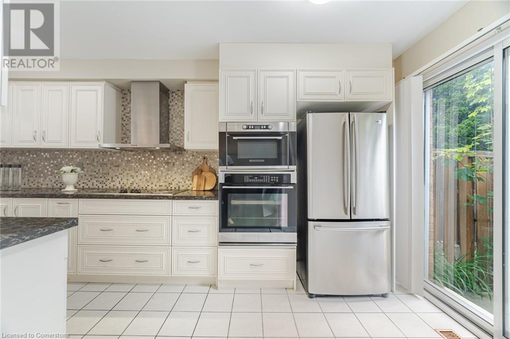 550 Steddick Court Unit# 49, Mississauga, Ontario  L5R 3S8 - Photo 11 - 40739219