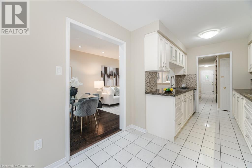 550 Steddick Court Unit# 49, Mississauga, Ontario  L5R 3S8 - Photo 12 - 40739219