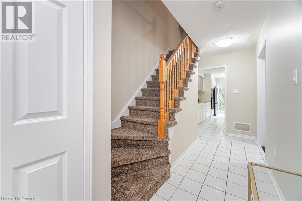 550 Steddick Court Unit# 49, Mississauga, Ontario  L5R 3S8 - Photo 20 - 40739219