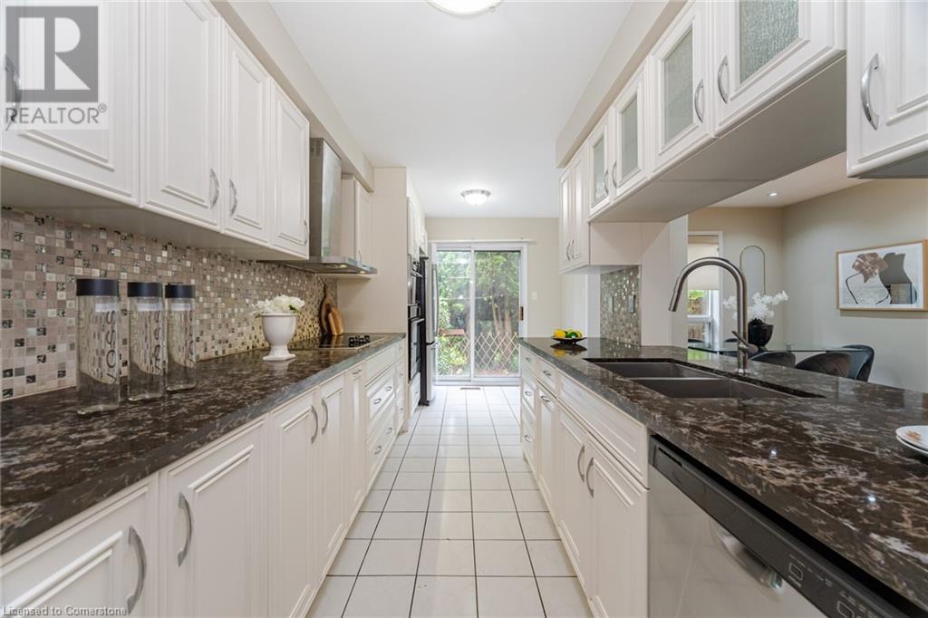 550 Steddick Court Unit# 49, Mississauga, Ontario  L5R 3S8 - Photo 8 - 40739219