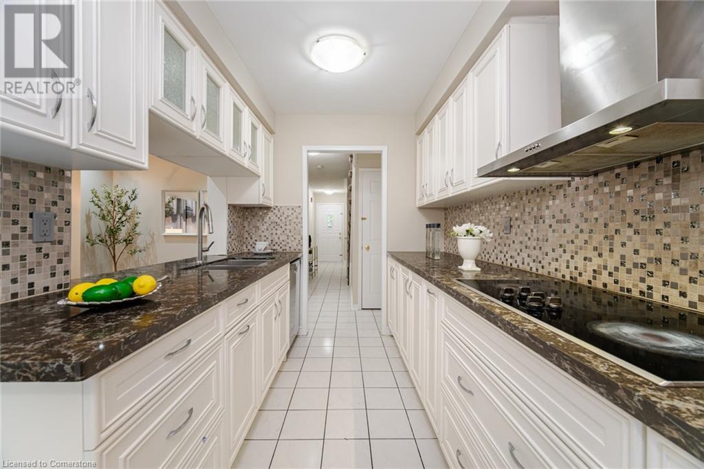550 Steddick Court Unit# 49, Mississauga, Ontario  L5R 3S8 - Photo 9 - 40739219