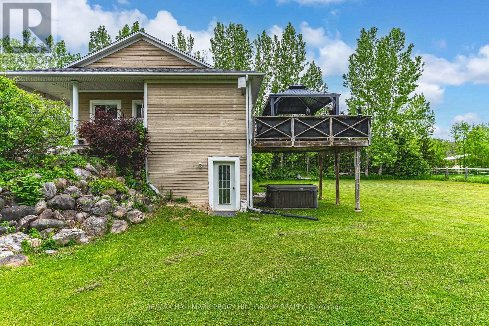 3705 County Road 124, Clearview, Ontario  L0M 1P0 - Photo 21 - S12087051