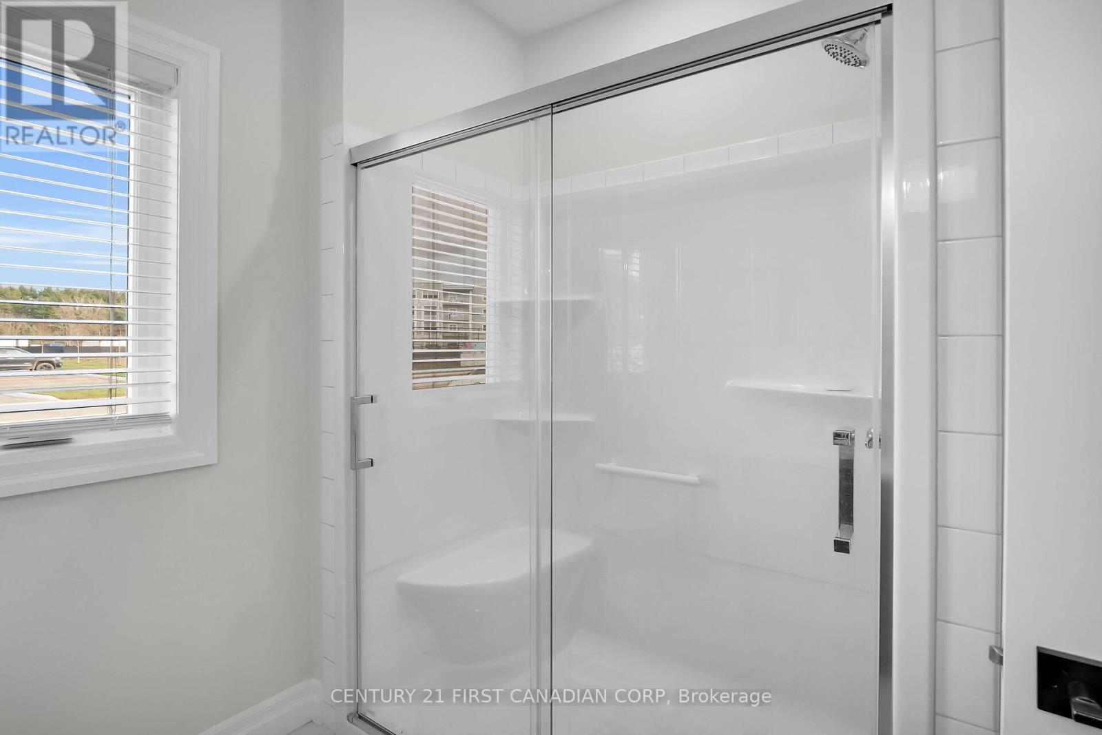 403 Breakwater Boulevard, Central Elgin, Ontario  N5L 0B5 - Photo 21 - X12173868