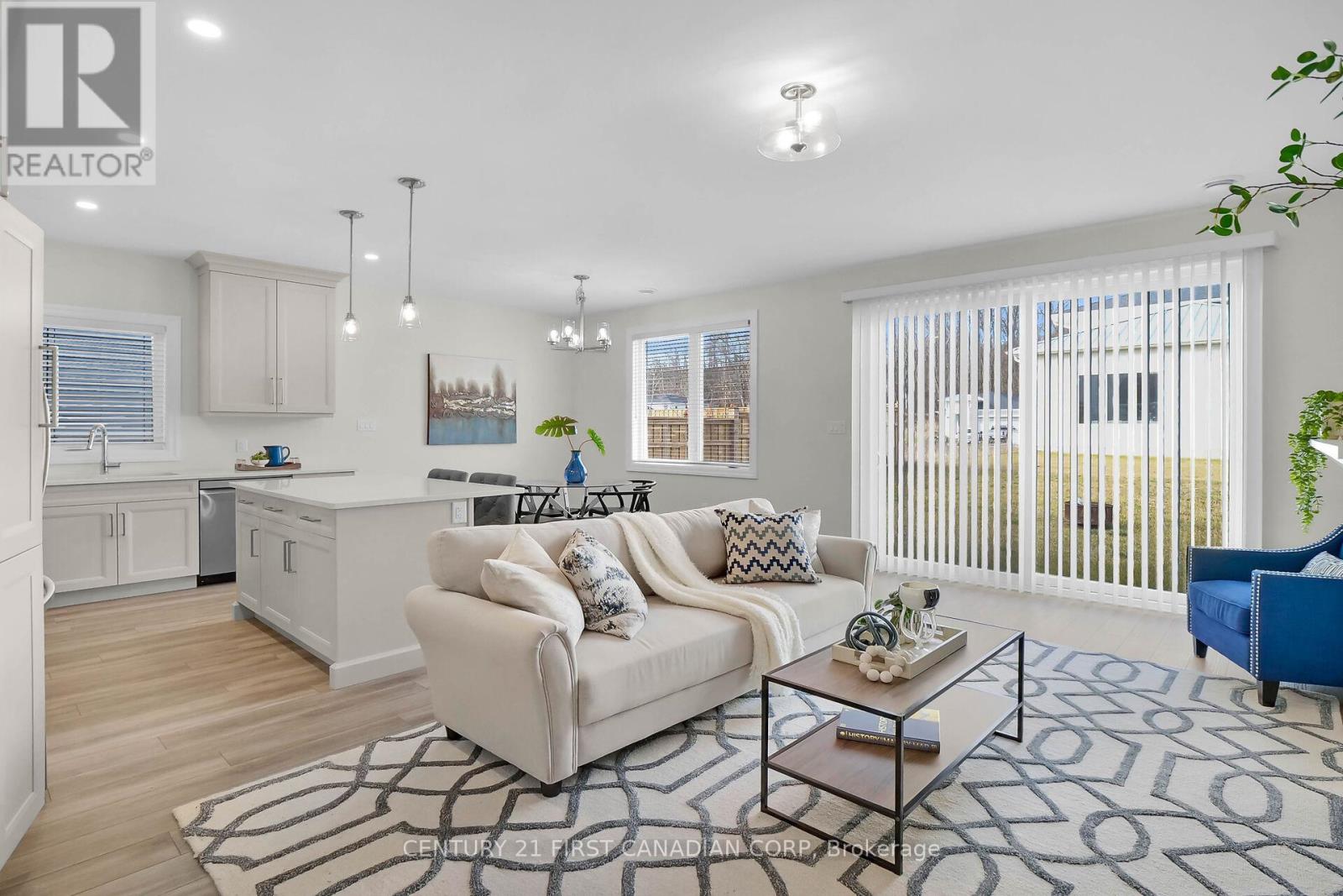 403 Breakwater Boulevard, Central Elgin, Ontario  N5L 0B5 - Photo 10 - X12173868