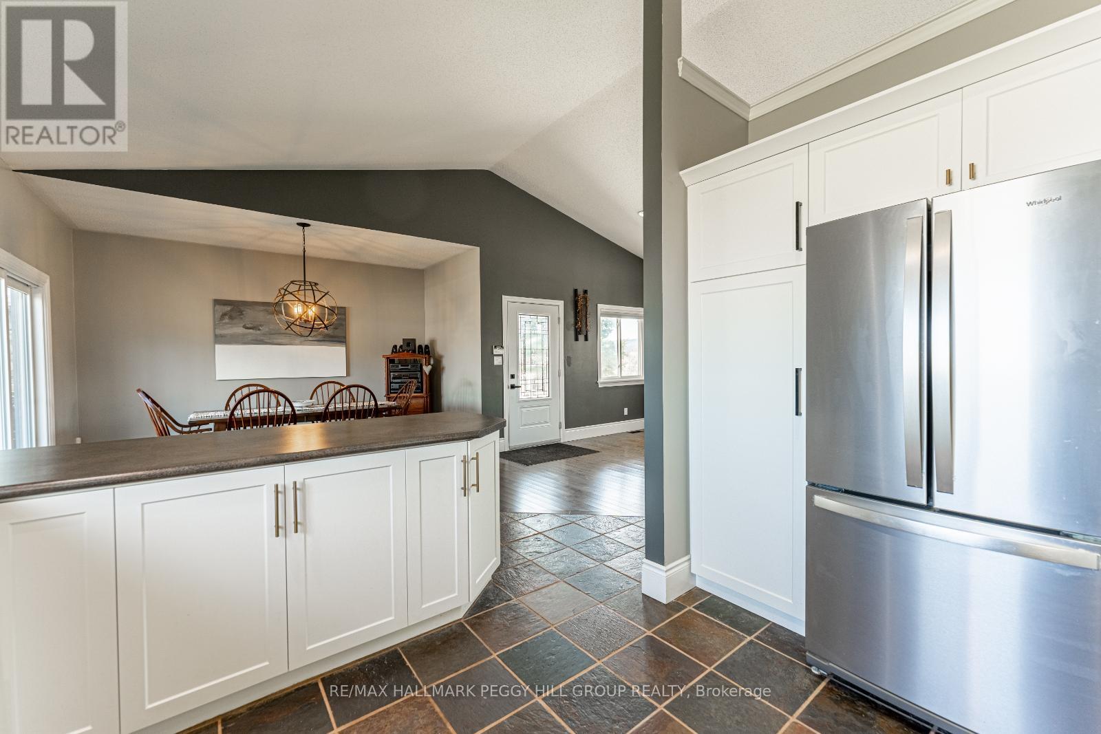 3705 County Road 124, Clearview, Ontario  L0M 1P0 - Photo 6 - S12087051