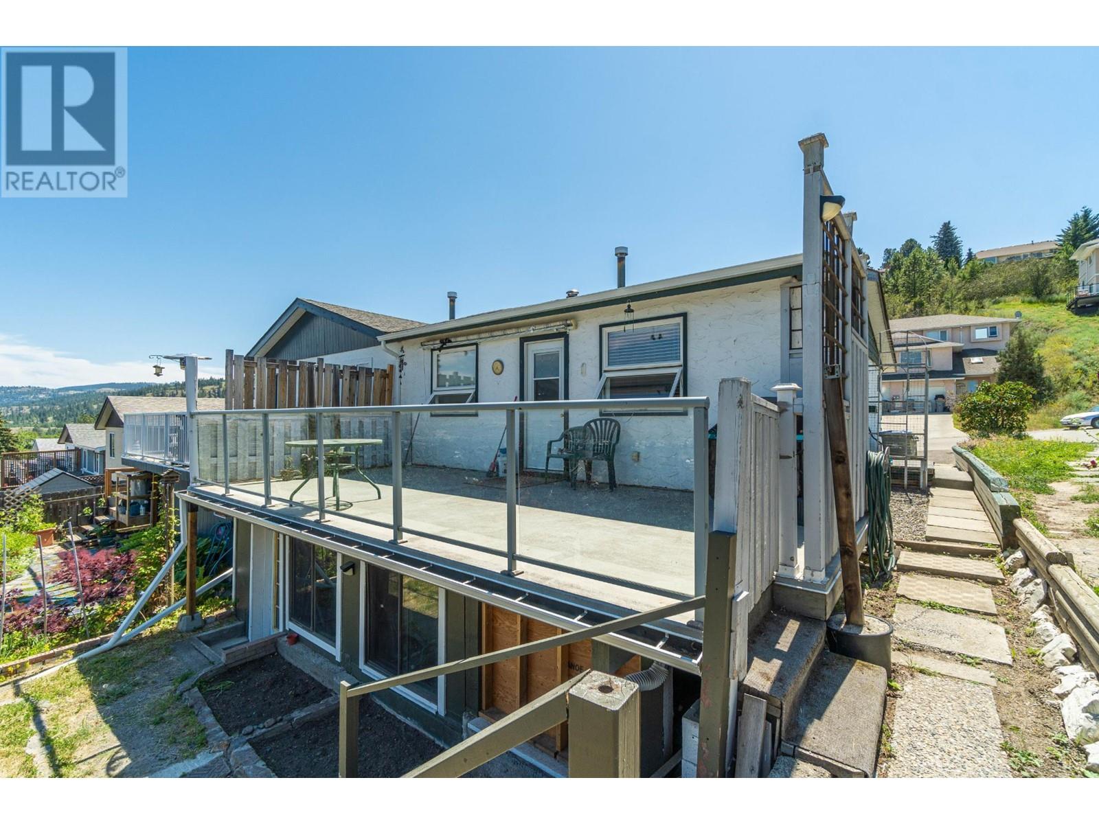 416 Waddington Drive, Kamloops, British Columbia  V2E 1M5 - Photo 38 - 10351440
