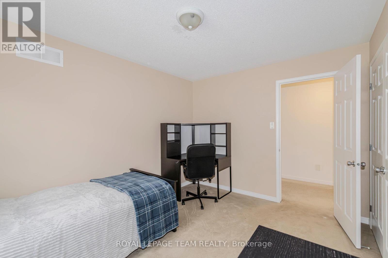 474 West Ridge Drive, Ottawa, Ontario  K2S 0L1 - Photo 24 - X12073511