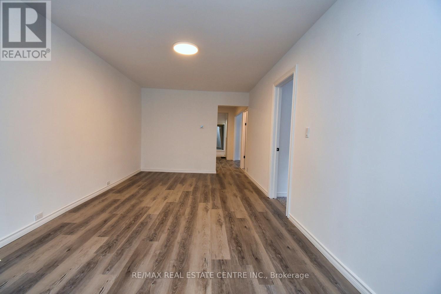 14 Graham Avenue S, Hamilton, Ontario  L8K 2L8 - Photo 3 - X12018357