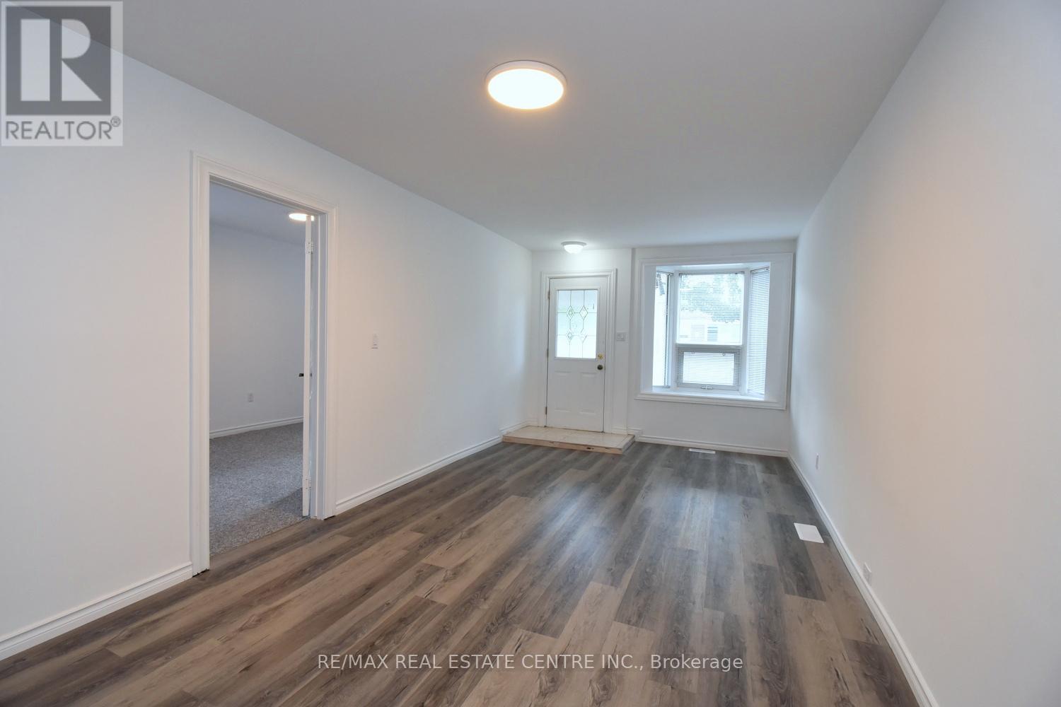 14 Graham Avenue S, Hamilton, Ontario  L8K 2L8 - Photo 2 - X12018357