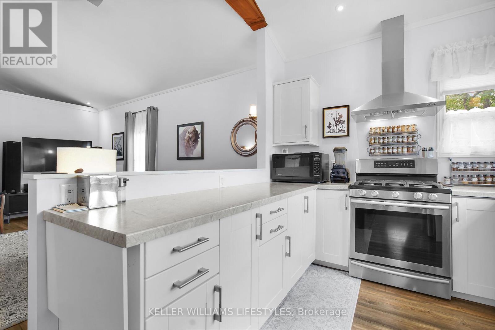 106 - 198 Springbank Drive, London South, Ontario  N6J 1G1 - Photo 13 - X12207966