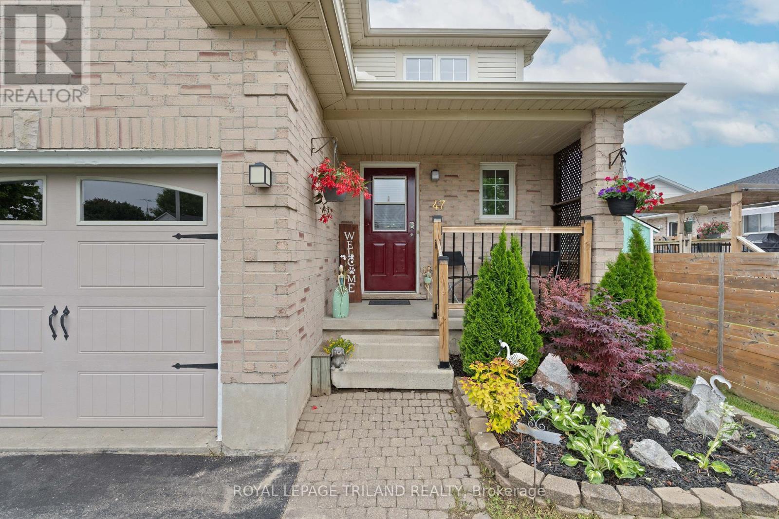 47 Carrie Crescent, St. Thomas, Ontario  N5R 6C1 - Photo 3 - X12208015