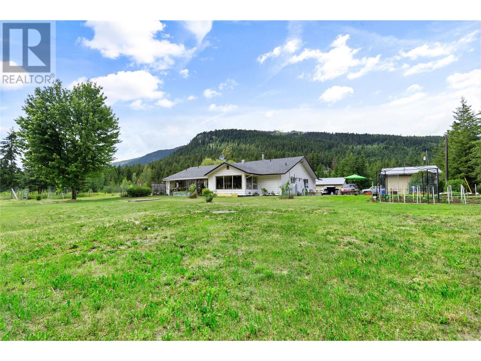 3056 Harmon Road, Clearwater, British Columbia  V0E 3A0 - Photo 48 - 181506