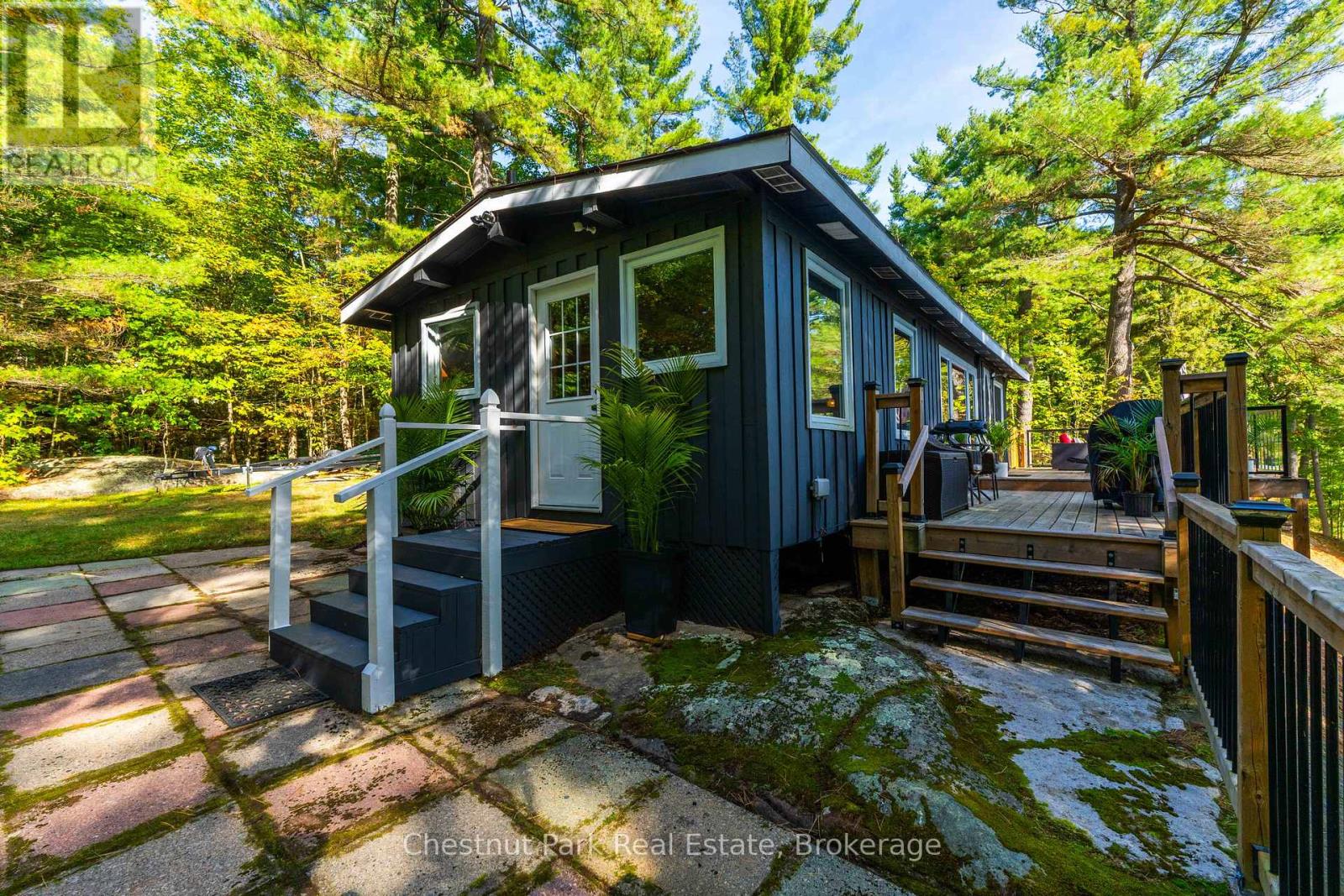 1025 Scout Trail, Muskoka Lakes, Ontario  P0B 1J0 - Photo 10 - X12085512