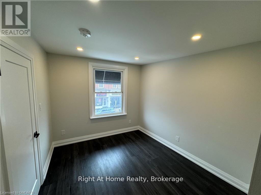 44 Main Street S, Halton Hills, Ontario  L7G 3G4 - Photo 16 - W12208007