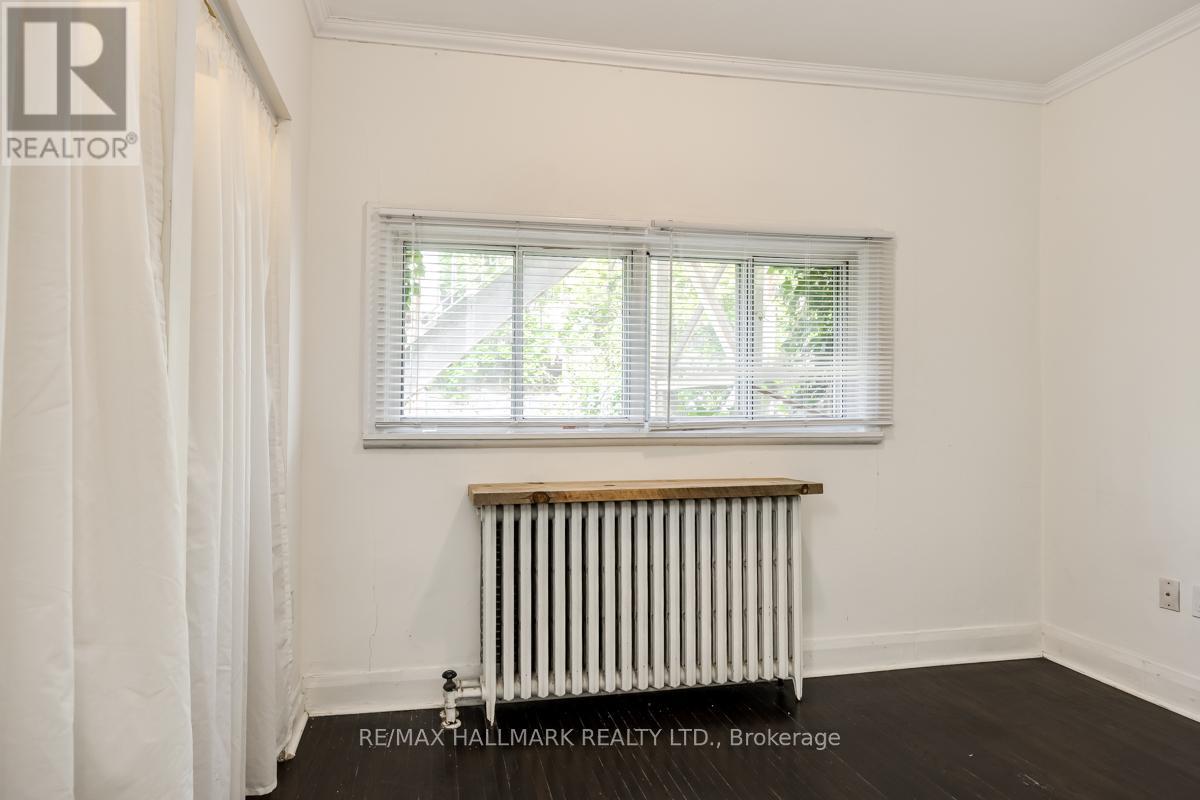 Main - 483 Parkside Drive, Toronto (High Park-Swansea), Ontario  M6R 2Z9 - Photo 13 - W12127487