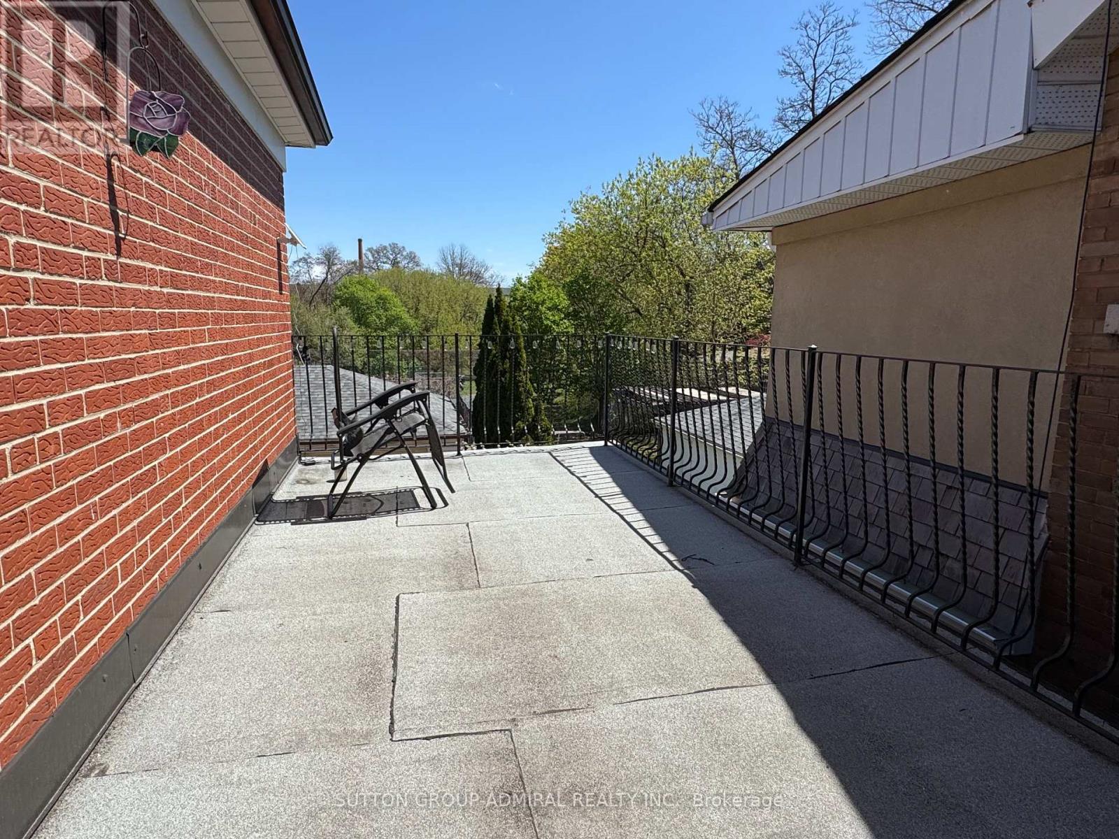 137 Evelyn Avenue, Toronto, Ontario  M6P 2Z6 - Photo 20 - W12088376