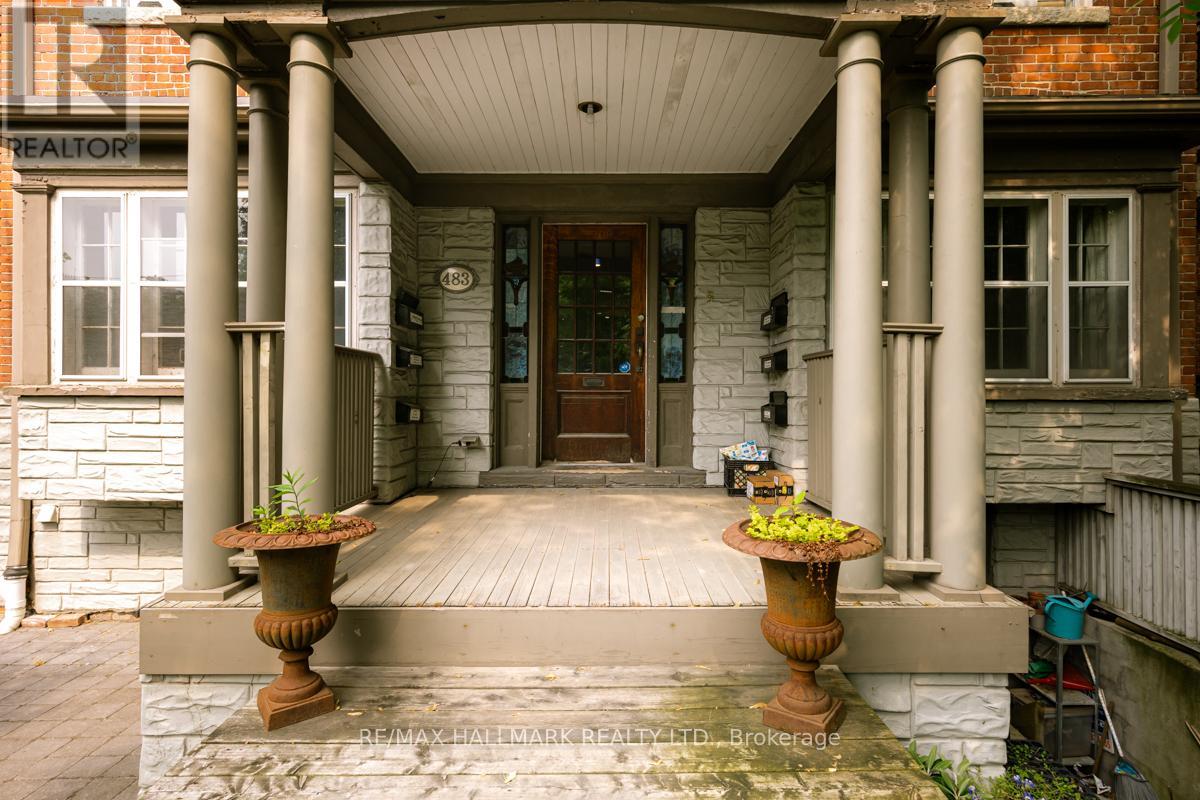 Main - 483 Parkside Drive, Toronto (High Park-Swansea), Ontario  M6R 2Z9 - Photo 2 - W12127487