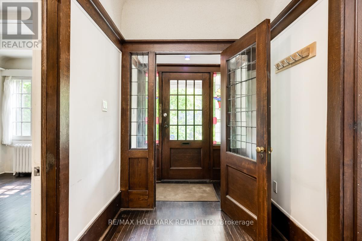 Main - 483 Parkside Drive, Toronto (High Park-Swansea), Ontario  M6R 2Z9 - Photo 3 - W12127487