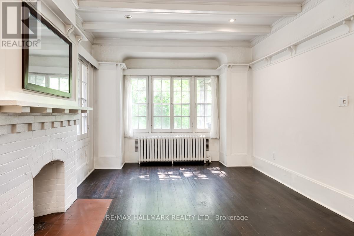 Main - 483 Parkside Drive, Toronto (High Park-Swansea), Ontario  M6R 2Z9 - Photo 9 - W12127487