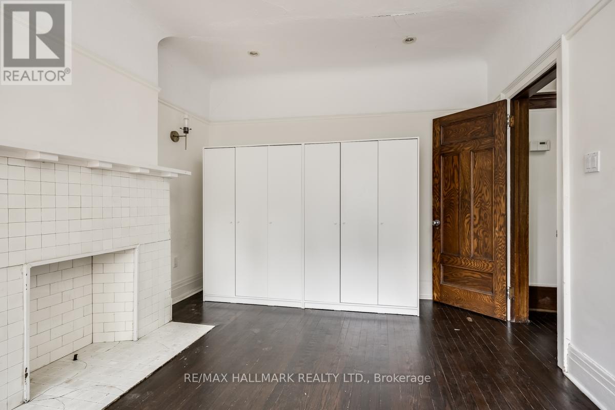 Main - 483 Parkside Drive, Toronto (High Park-Swansea), Ontario  M6R 2Z9 - Photo 7 - W12127487
