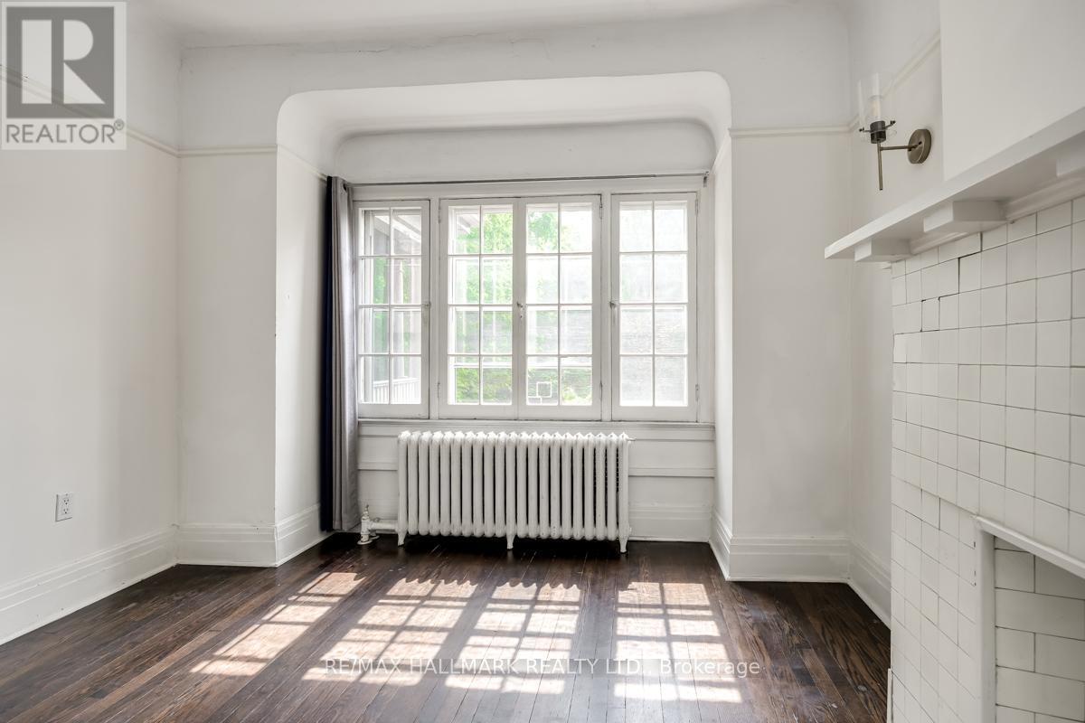Main - 483 Parkside Drive, Toronto (High Park-Swansea), Ontario  M6R 2Z9 - Photo 6 - W12127487