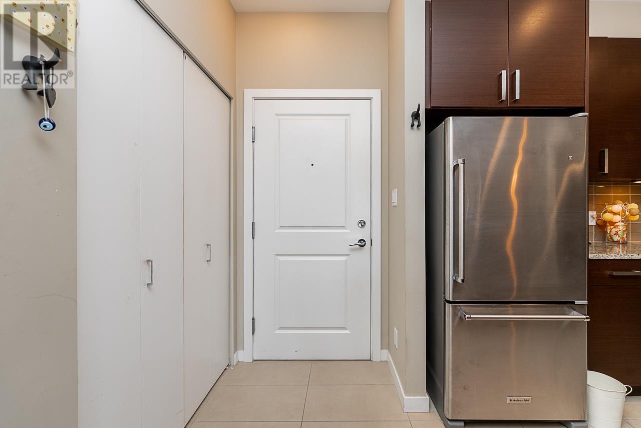 301 288 Hampton Street, New Westminster, British Columbia  V3M 5L9 - Photo 5 - R3010425