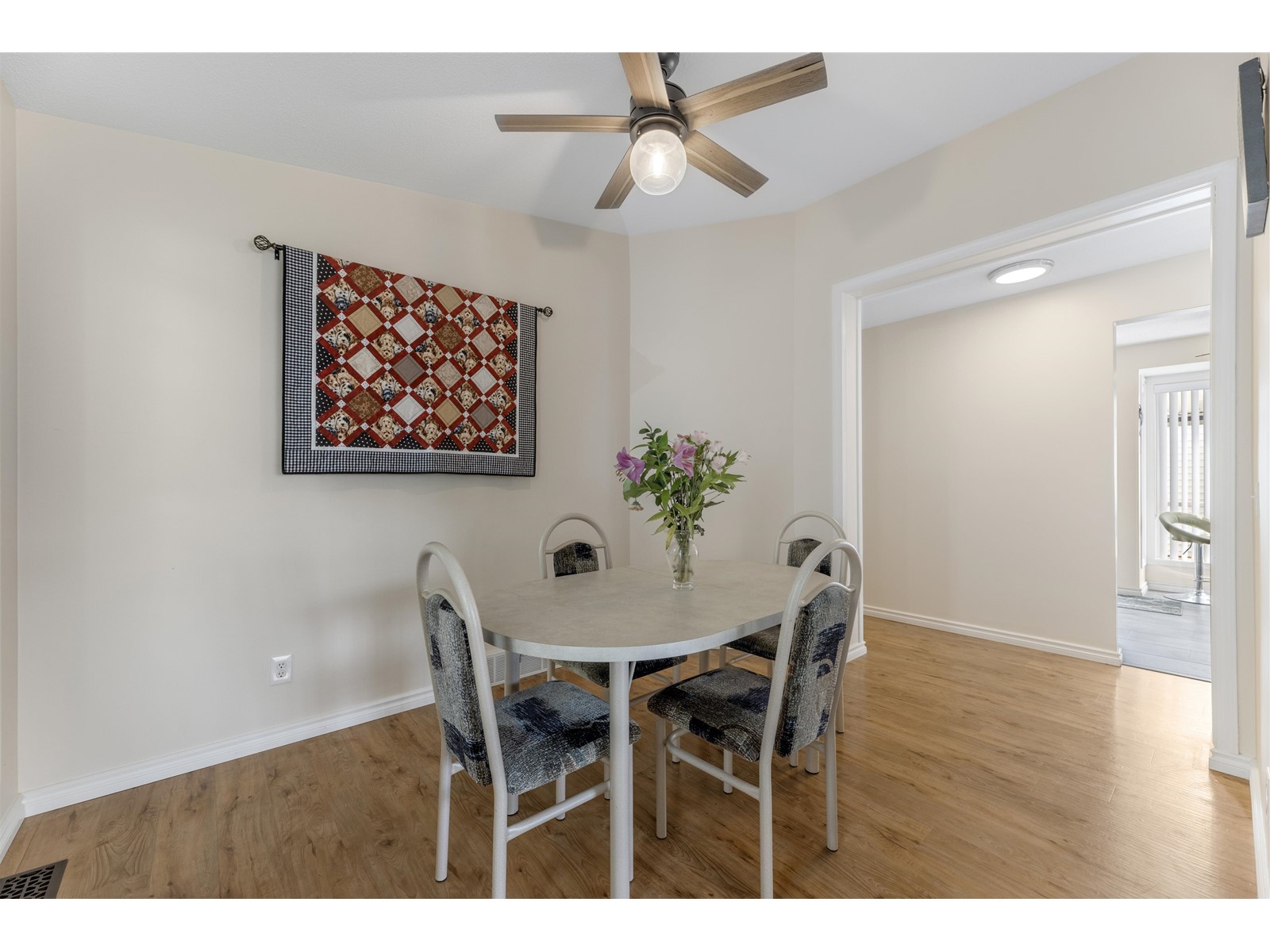 10 2345 Cranley Drive, Surrey, British Columbia  V4A 9G5 - Photo 5 - R3013099