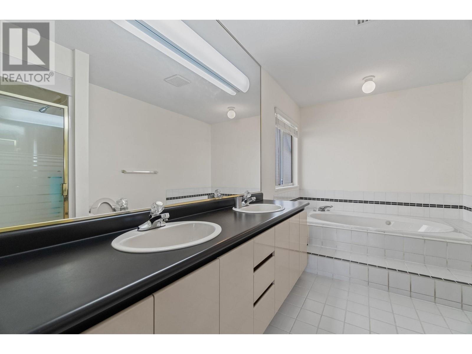5275 Mckee Street, Burnaby, British Columbia  V5J 2T7 - Photo 30 - R3013013